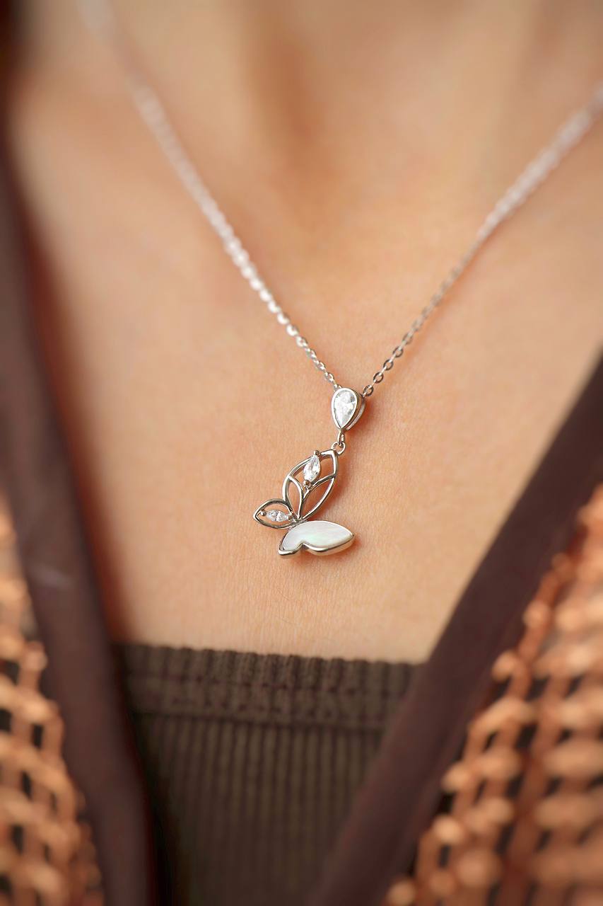 ✨گردنبند نقره پروانه